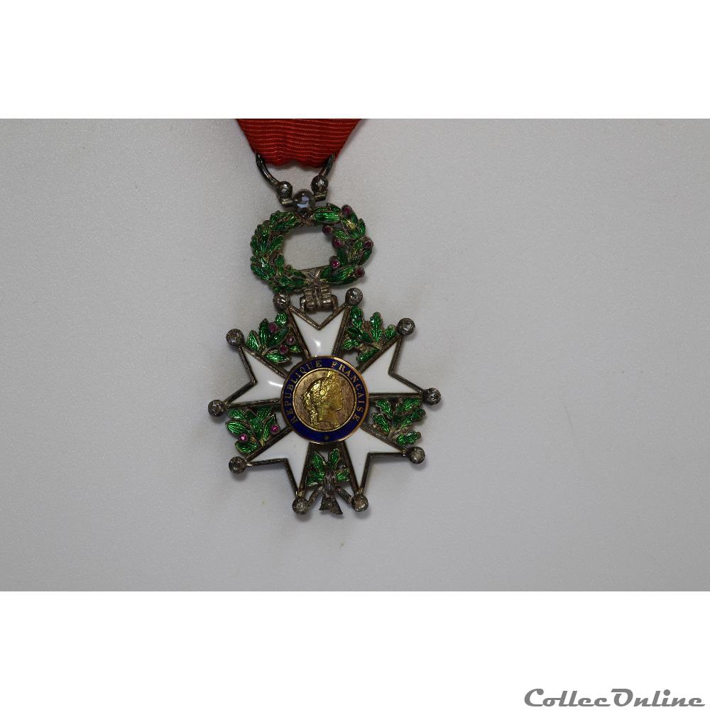 EN COURS 119 militarium medaille insigne en cours 119
