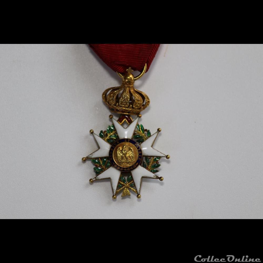 ORDRE DE LA LEGION D'HONNEUR - Artículos Militares - Insignias y Medallas