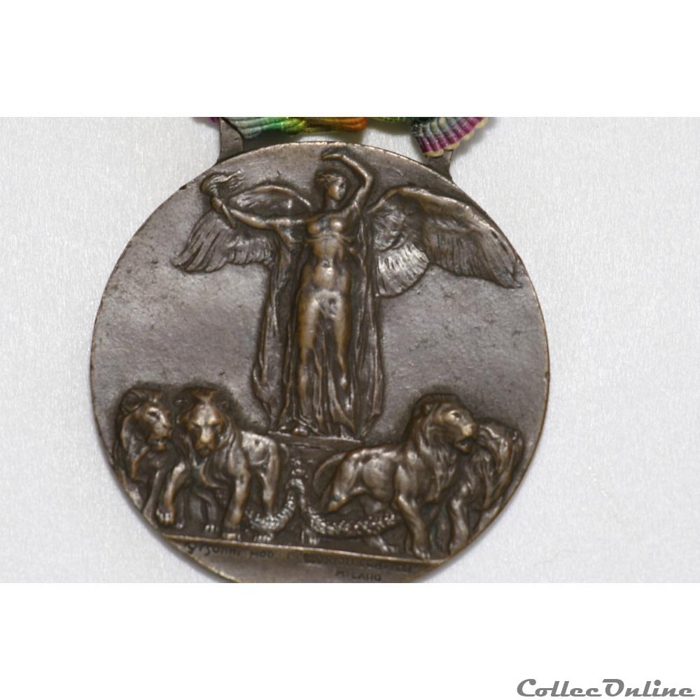 EN COURS 193 3 militarium medaille insigne en cours 193