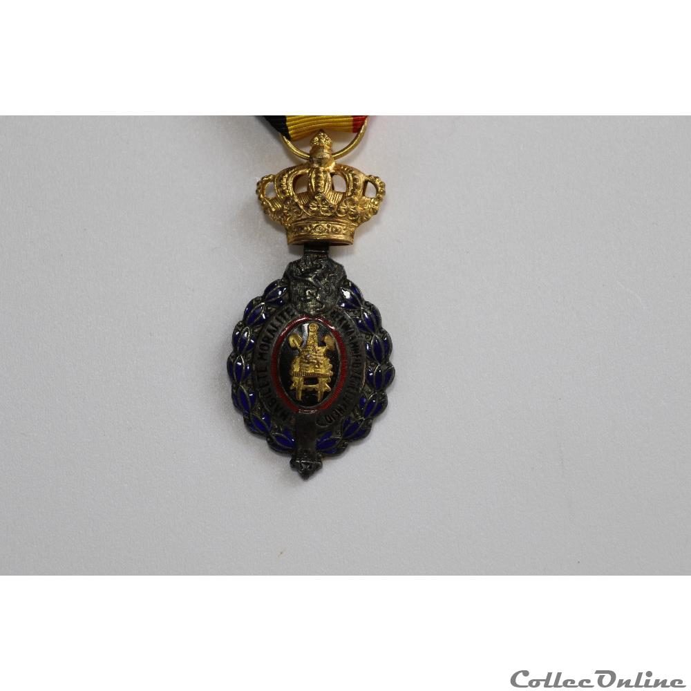 militarium medaille insigne en cours 87