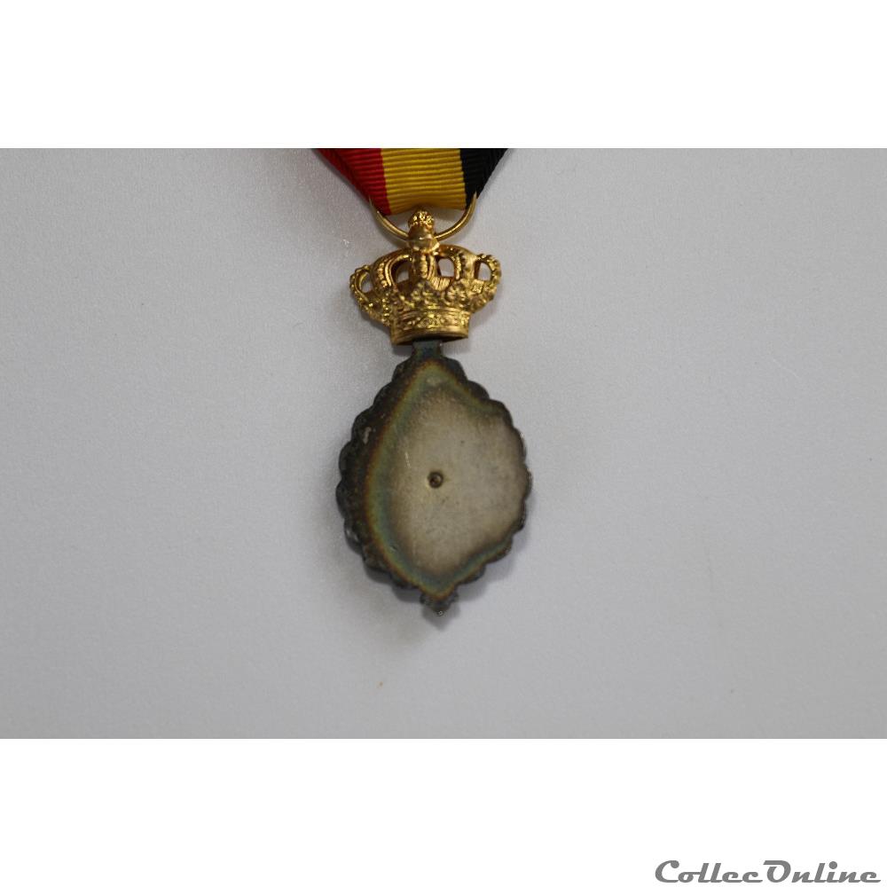militarium medaille insigne en cours 87