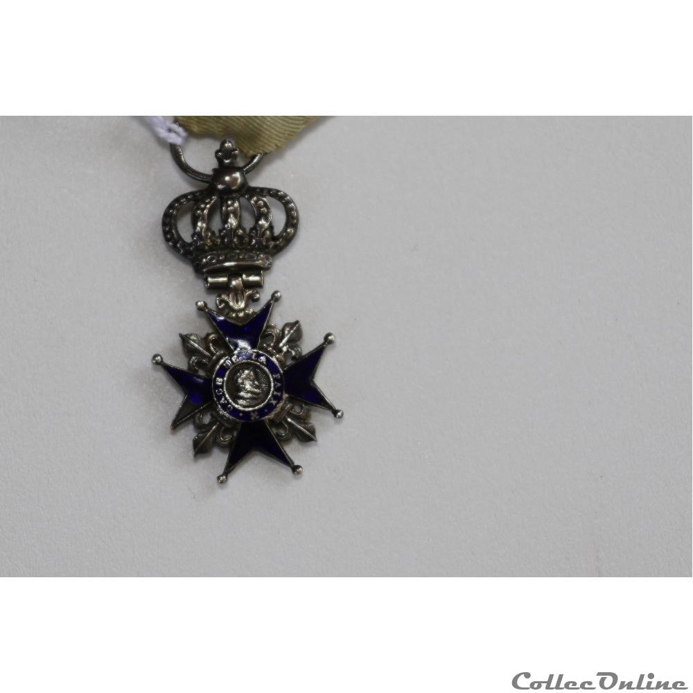 EN COURS 7 militarium medaille insigne en cours 7