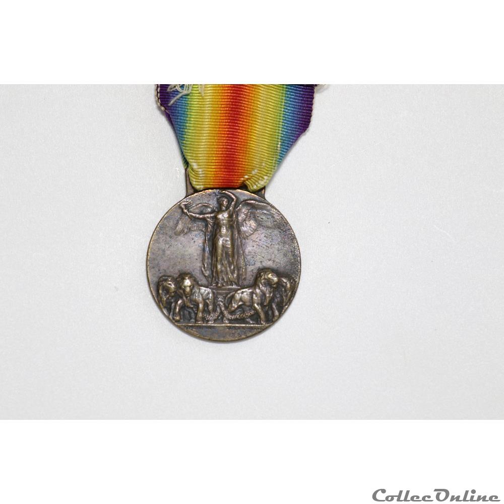 EN COURS 192 militarium medaille insigne en cours 192