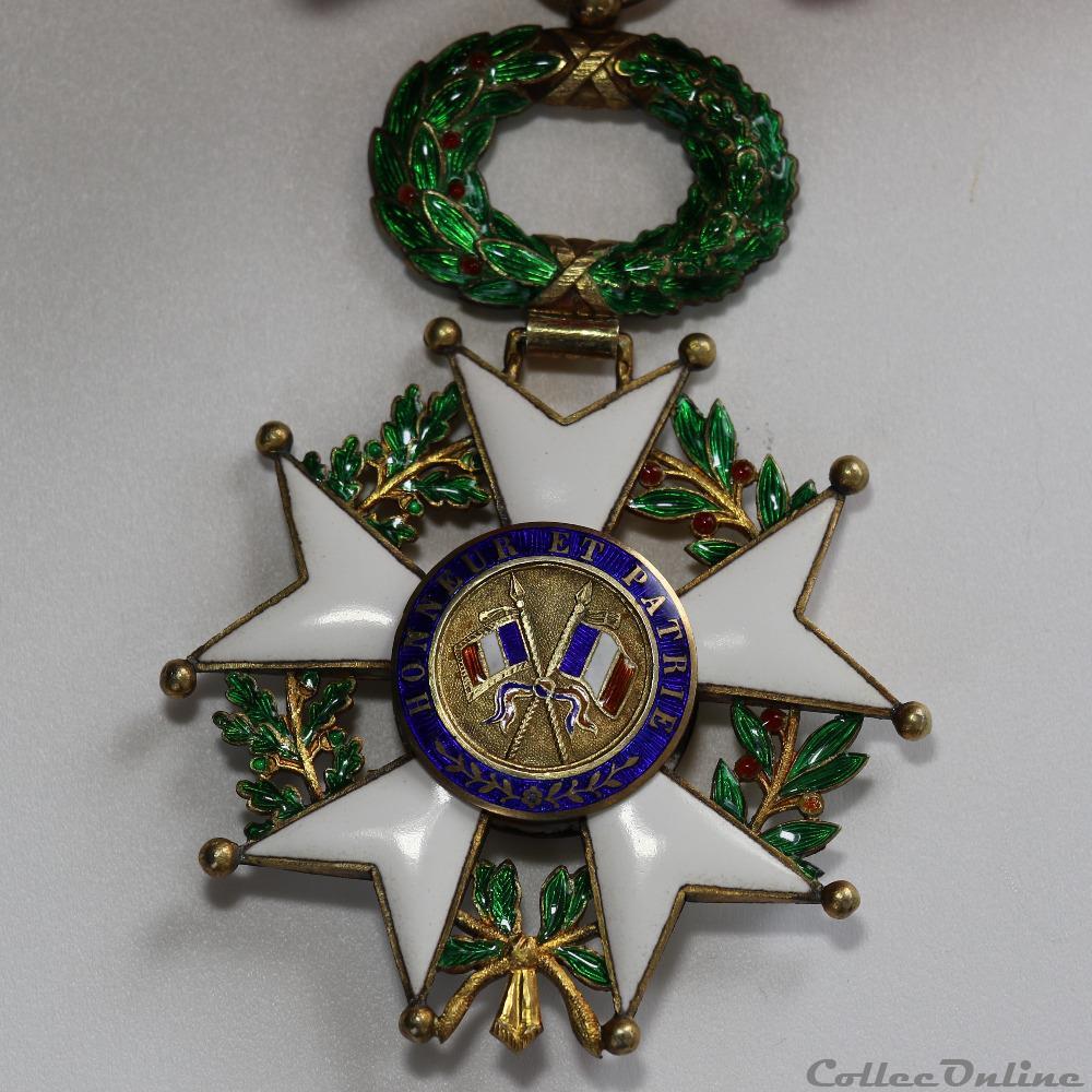 militarium medaille insigne en cours 17