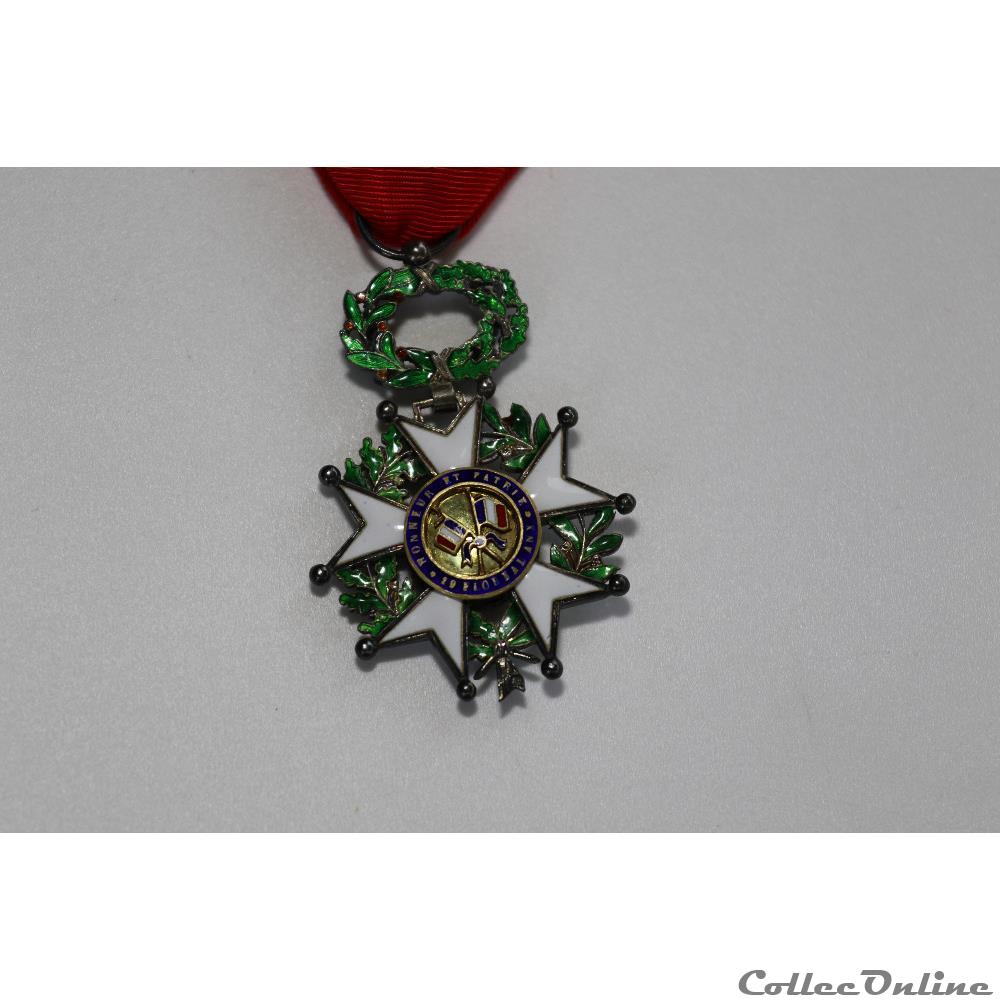 EN COURS 120 militarium medaille insigne en cours 120