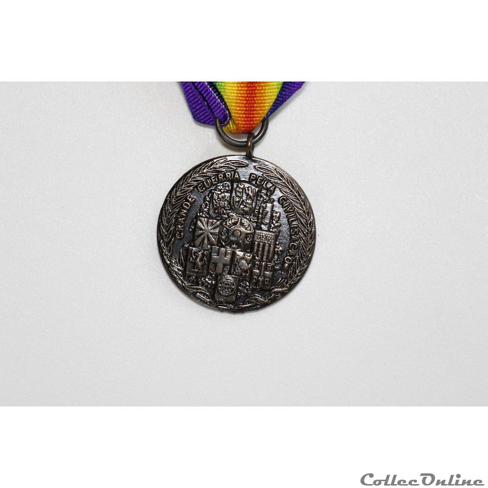 EN COURS 179 2 militarium medaille insigne en cours 179