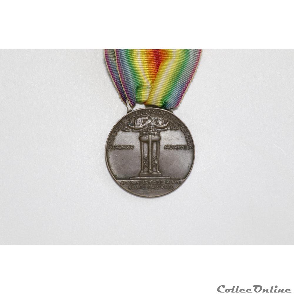 EN COURS 193 2 militarium medaille insigne en cours 193