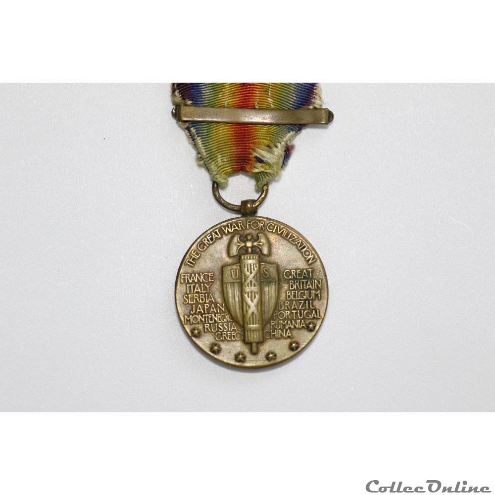 militarium medaille insigne en cours 180