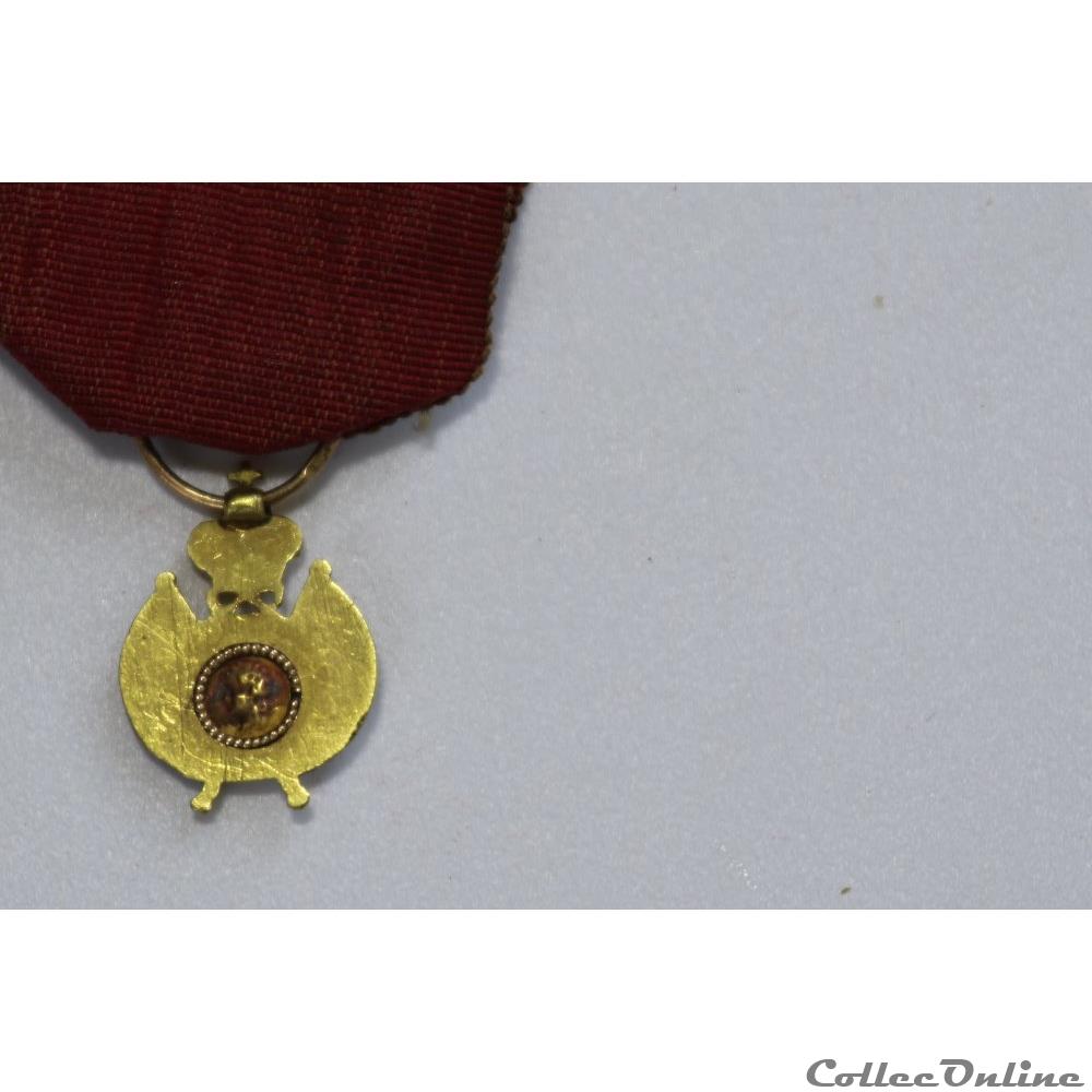 militarium medaille insigne debris napoleoniens