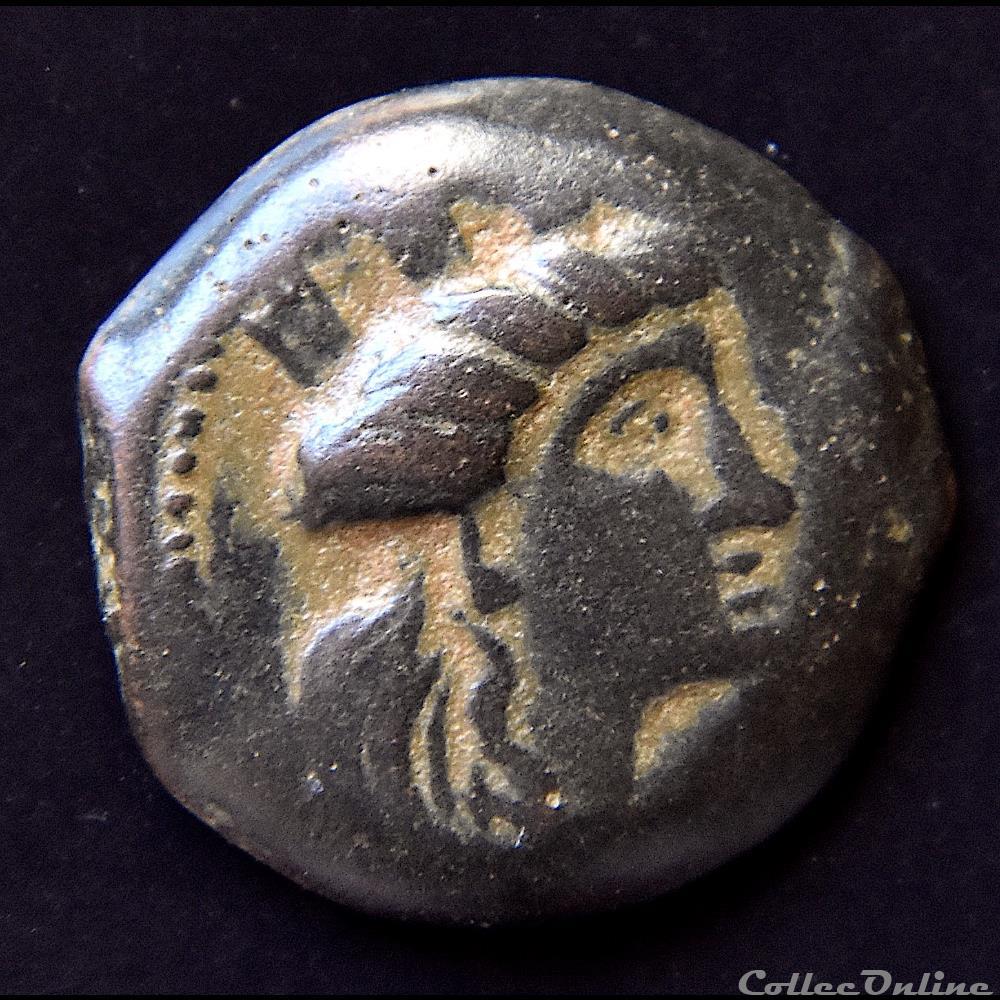 PHÉNICIE - ARADOS - Chalque (entre 242 et 239 avant J.-C) 3 monnaie antique grecque phenicie arados chalque entre 242 et 239 avant j c