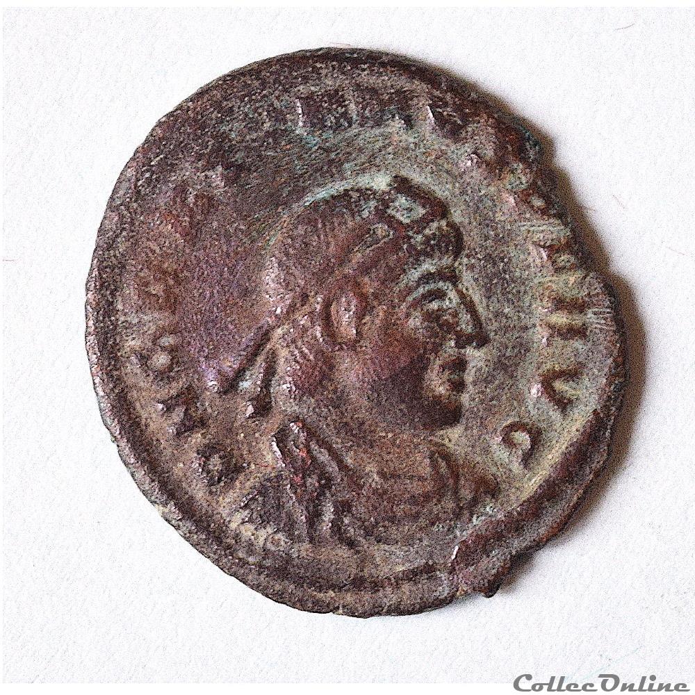 Gratien (367-383 AD) Nummus , Sisca RIC 14 monnaie antique romaine gratien 367 383 ad nummus sisca ric 14