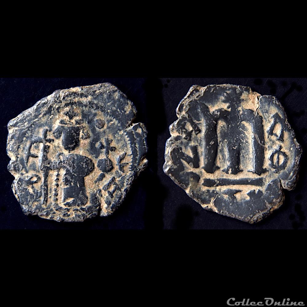 Pseudo byzantine "AITOI" type - Constant II debout, type dérivé et variante (658-c 665) monnaie antique autre pseudo byzantine aitoi type constant ii debout type derive et variante 658 c 665