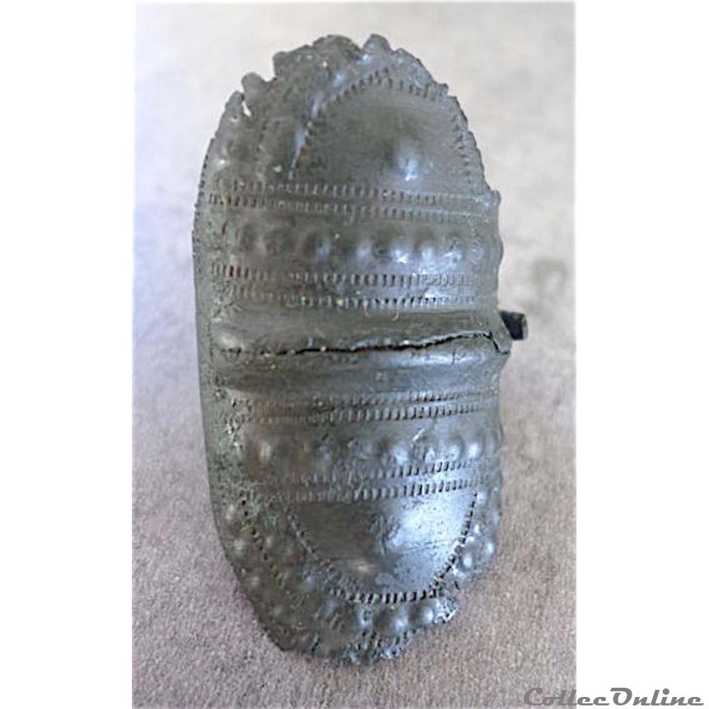 BAGUE ANNEAU VIKING en bronze retravaillé IXe-XIIe siècle de notre ère 2 bijoux horlogerie bague anneau viking en bronze retravaille ixe xiie siecle de notre ere