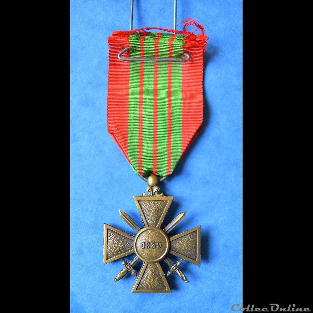 militarium medaille insigne romaine croix de guerre 1939