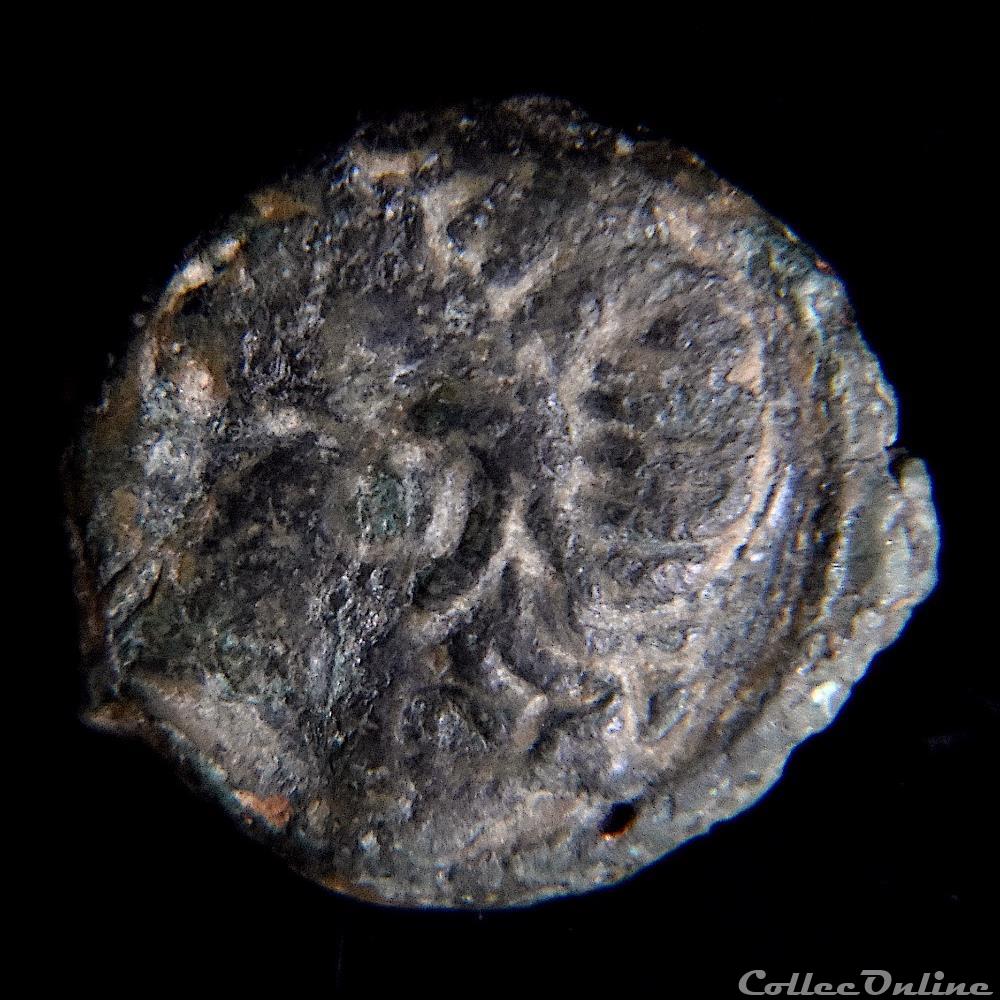Petit Bronze "Lourd" ou Moyen Bronze au Taureau (150-130av. J-C.) tête à gauche 3 monnaie antique jc ap grecque petit bronze lourd ou moyen bronze au taureau 150 130av j c tete a gauche