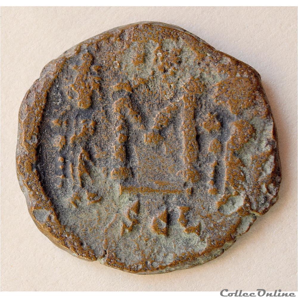Constantin IV émis à Syracuse (668-685) Follis - Sear 1209 3 monnaie antique byzantine constantin iv emis a syracuse 668 685 follis sear 1209
