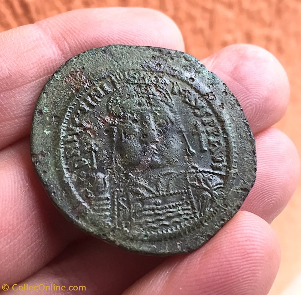 Justinien Ier (527 - 565 A.D) Follies Constantinople - Sear 163. MIBE 95a 4 monnaie empire byzantin anastase maurice tibere justinien ier 527 565 a d follies constantinople sear 163 mibe 95a