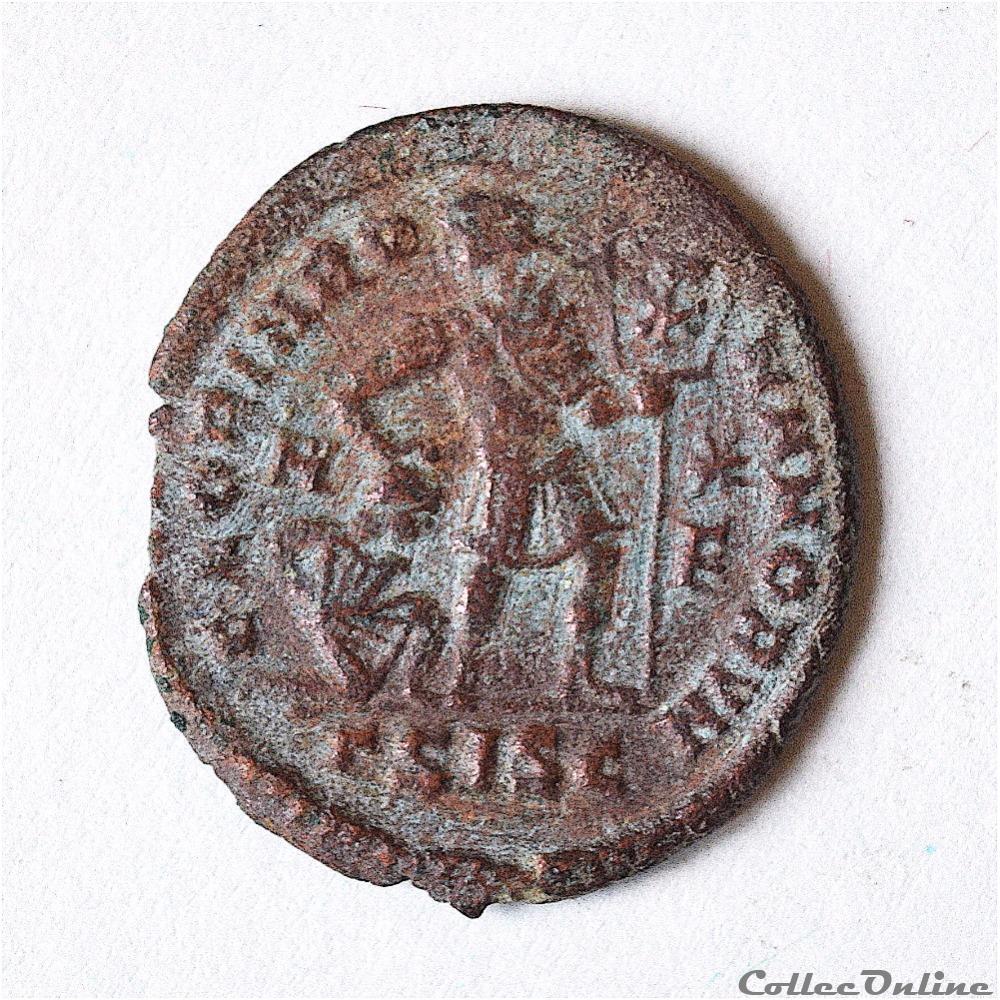 Gratien (367-383 AD) Nummus , Sisca RIC 14 monnaie antique romaine gratien 367 383 ad nummus sisca ric 14