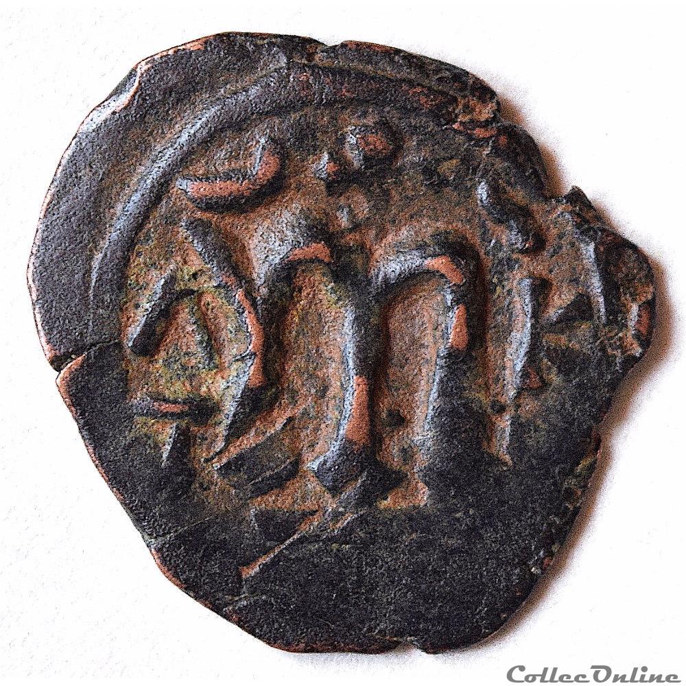 Pseudo byzantine "AITOI" type - Constant II debout, type dérivé et variante (658-c 665) monnaie antique autre pseudo byzantine aitoi type constant ii debout type derive et variante 658 c 665