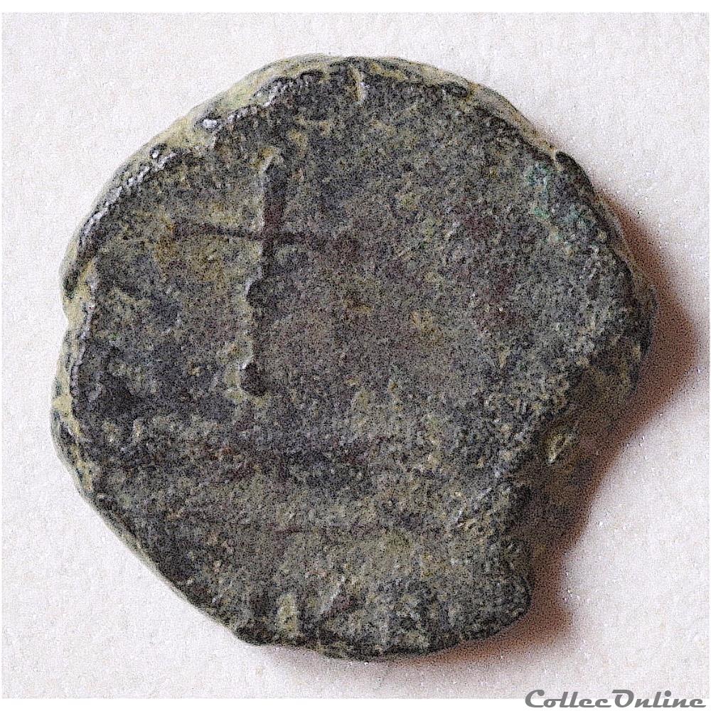 Théodose II (402-450 A.D) Nummus "à la Croix". Nicomédie monnaie antique romaine theodose ii 402 450 a d nummus a la croix nicomedie