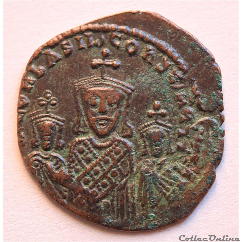 Basile 1er avec Léo et Constantin (867 - 886) Follis Constantinople - Sear 1713 - monnaie antique byzantine basile 1er avec leo et constantin 867 886 follis constantinople sear 1713