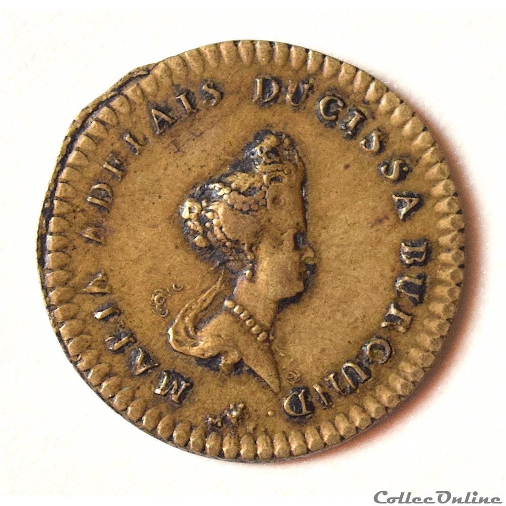 medaille france royaux noblesse marie adelaide de savoie duchesse de bourgogne jeton de cuivre a paris 1701
