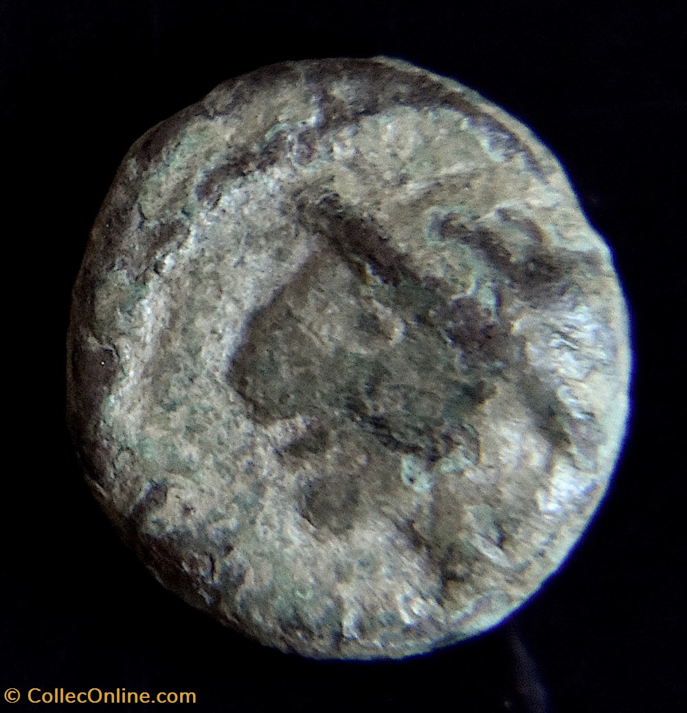 MASSALIA - MARSEILLE Petit bronze à la galère, tête à gauche (après 49 ap. j-c.) 2 monnaies antiquite av jc grecques massalia marseille petit bronze a la galere tete a gauche apres 49 ap j c