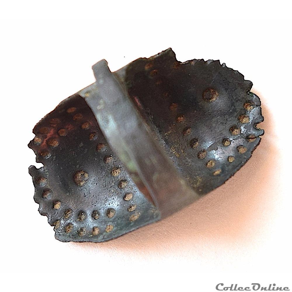 BAGUE ANNEAU VIKING en bronze retravaillé IXe-XIIe siècle de notre ère 4 bijoux horlogerie bague anneau viking en bronze retravaille ixe xiie siecle de notre ere