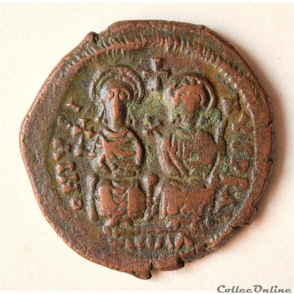 Justin II et Sophie - follis émis à Cyzique A Anno çII (572-573) Sear 372 2 monnaie antique byzantine justin ii et sophie follis emis a cyzique a anno cii 572 573 sear 372