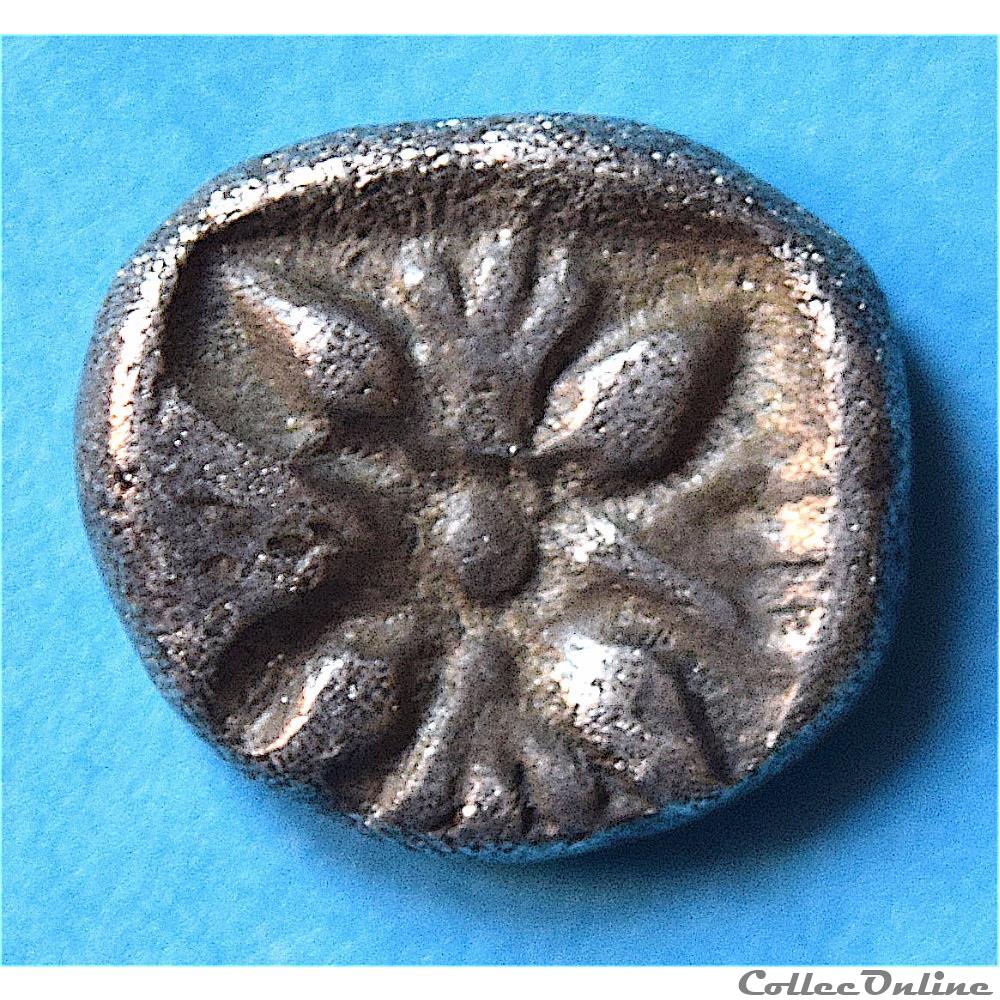 Milet (Ionia) Diobole "au Lion et à la fleur" à droite (Vème au 4ème s. av.J.C) 2 monnaie antique grecque milet ionia diobole au lion et a la fleur a droite veme au 4eme s av j c
