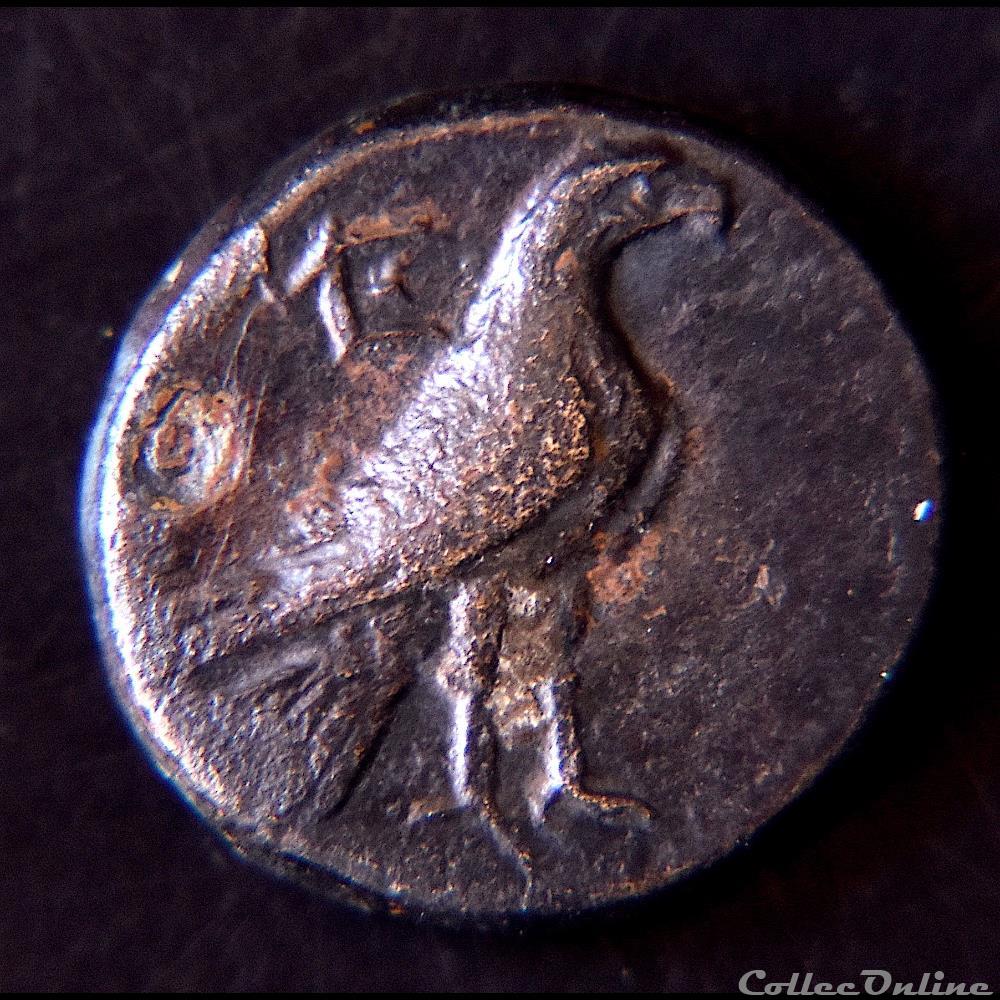 Aeolis - Kyme, Unité de Bronze, (250 - 200 av jc) 2 monnaie antique grecque aeolis kyme unite de bronze 250 200 av jc