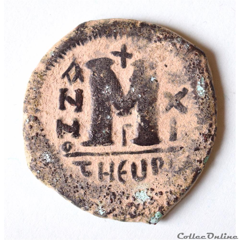 Justin II & Sophie (565-578). Follis. Théoupolis (Antioche), 3e officine, (576 -577) monnaie antique byzantine justin ii sophie 565 578 follis theoupolis antioche 3e officine 576 577