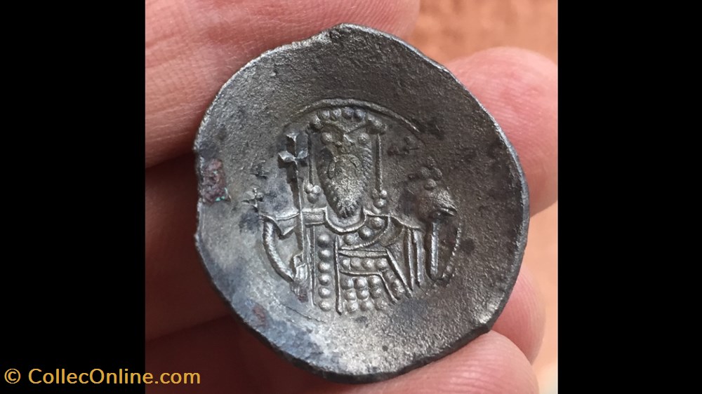 ALEXIS Ier COMNÈNE Aspron trachy Date : 1092-1118 - Constantinople - Sear 1918 3 monnaies byzantines la dynastie alexis ier comnene aspron trachy date 1092 1118 constantinople sear 1918