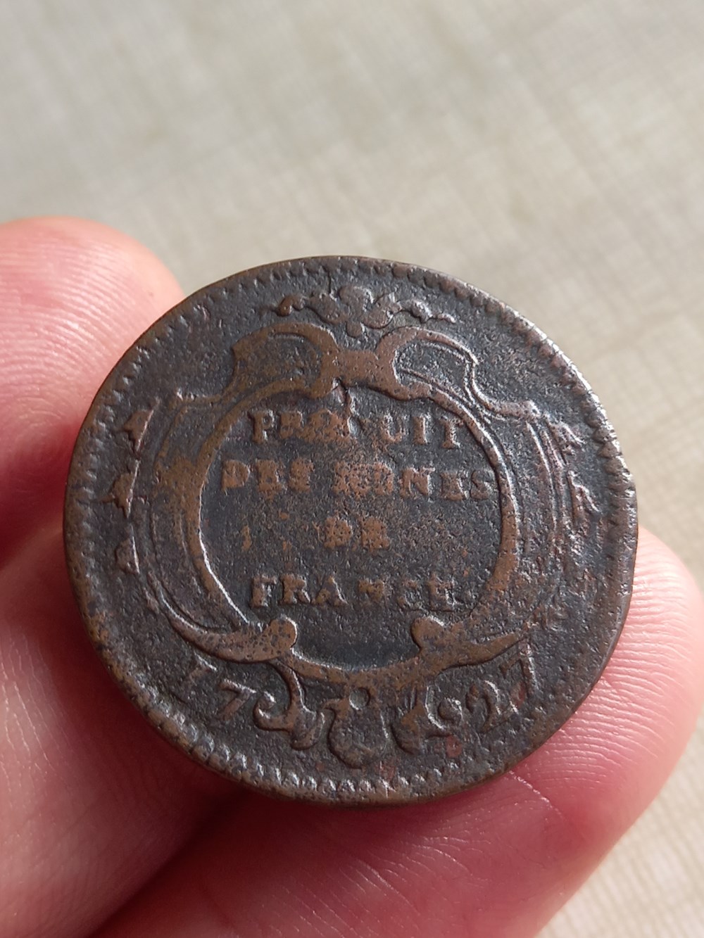 Sol de seize deniers des mines du Béarn Louis XV 1727 Pau monnaies europe medievale france royales sol de seize deniers des mines du bearn louis xv 1727 pau