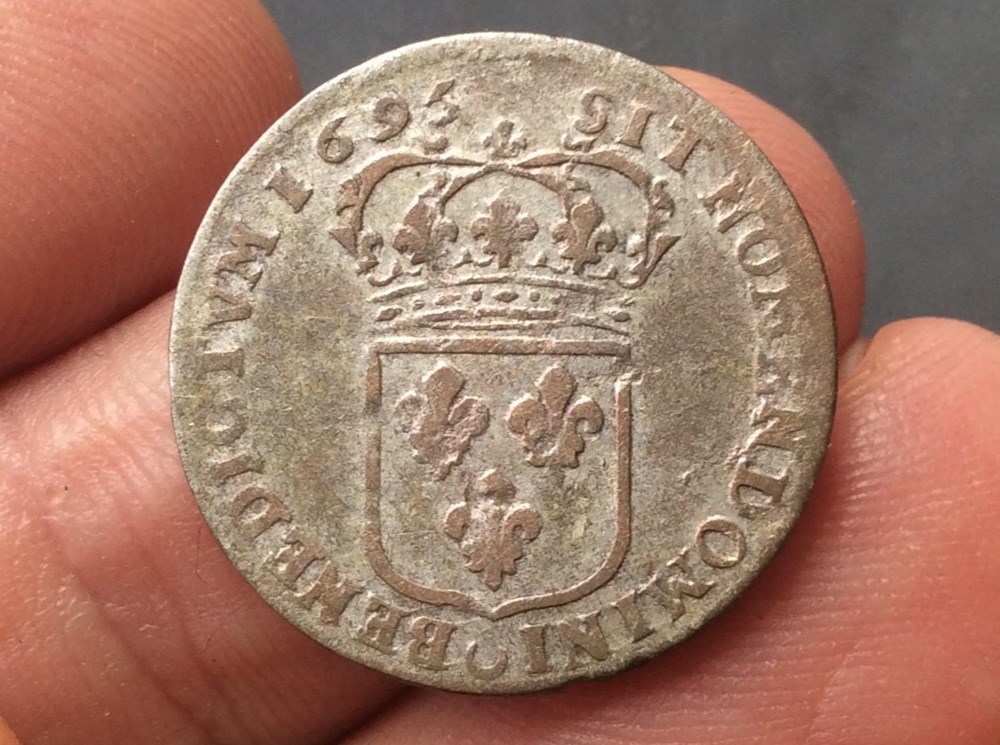 Quinzain aux 8 L Louis XIV 1695 A PARIS monnaies europe medievale france royales quinzain aux 8 l louis xiv 1695 a paris