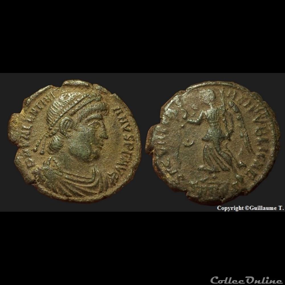 SMAQS - Croissant surmonté d’un point dans le champ à gauche - Nummus monnaie antique romaine smaqs croissant surmonte d un point dans le champ a gauche nummus