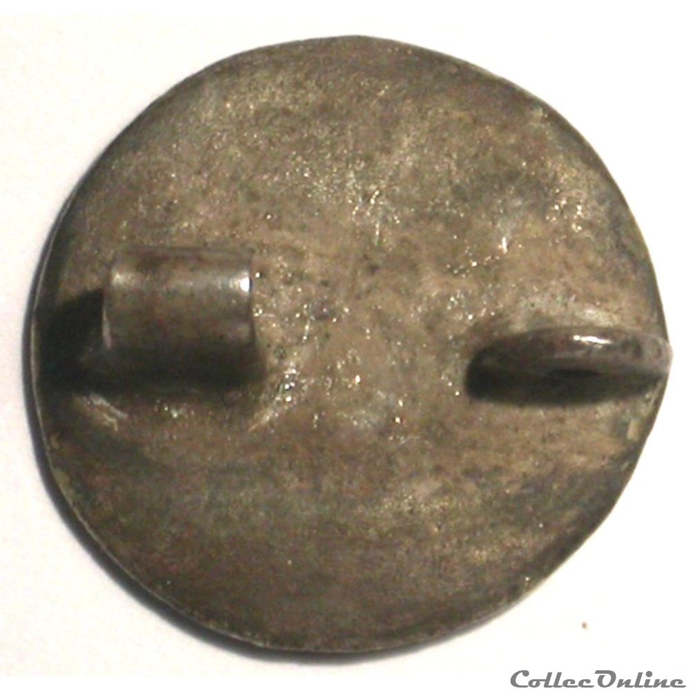Button brooch kunst antiquitaten button brooch