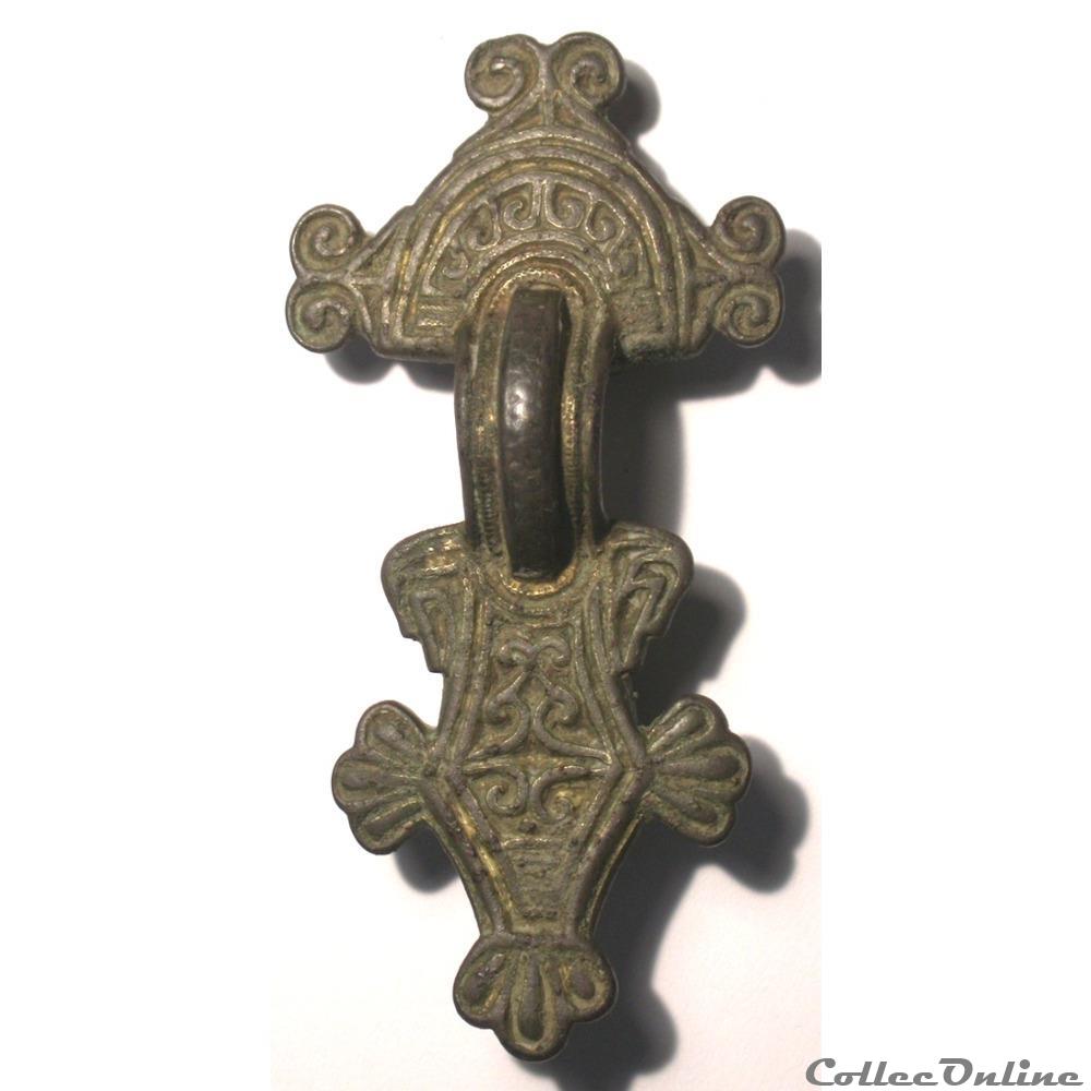 Fibula cruciform kunst antiquitaten fibula cruciform