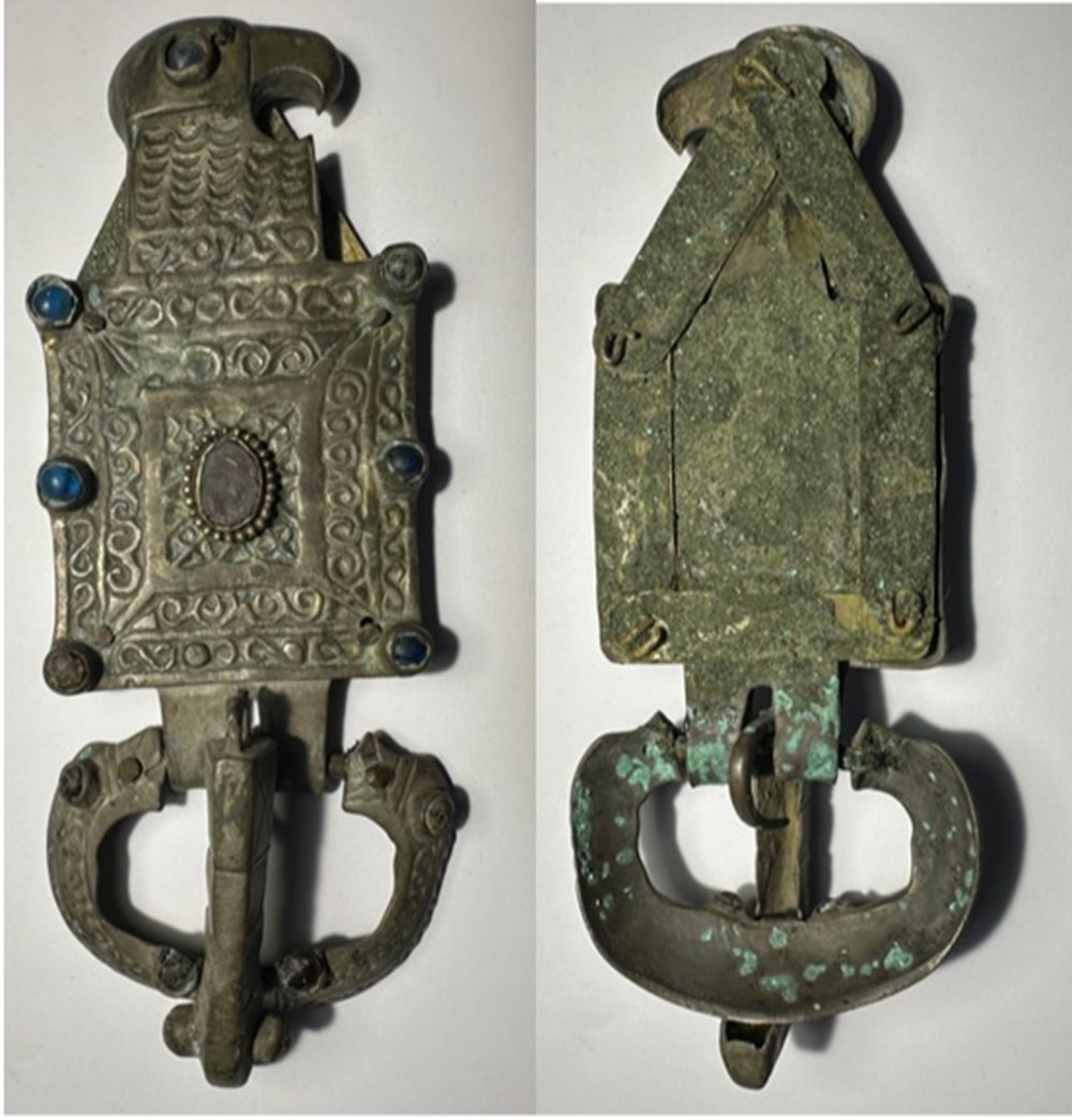 kunst antiquitaten archaologie europa gothic eagle headed buckle