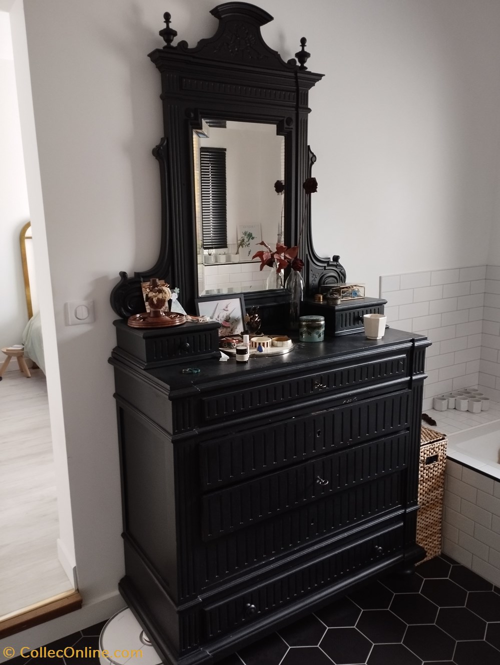 Meuble - Commode coiffeuse à trumeau art antiquites meubles meuble commode coiffeuse a trumeau