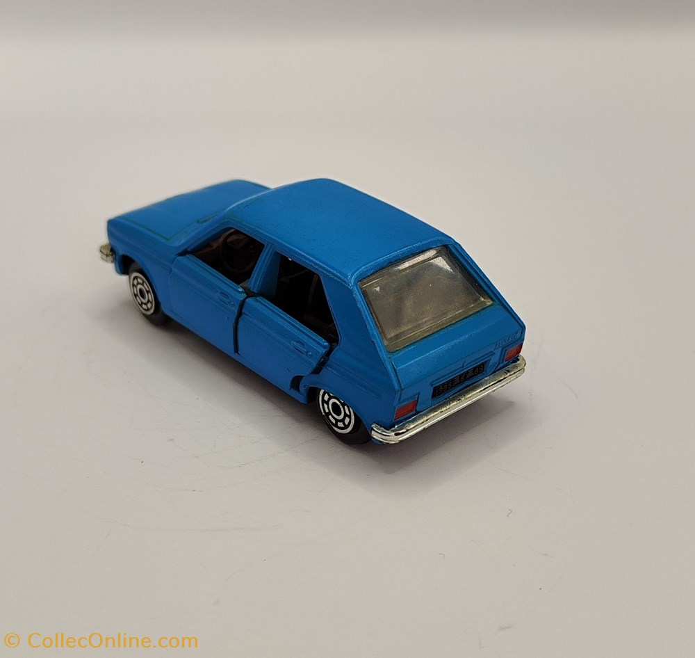 modeles reduits voitures norev jet car peugeot 104 bleu