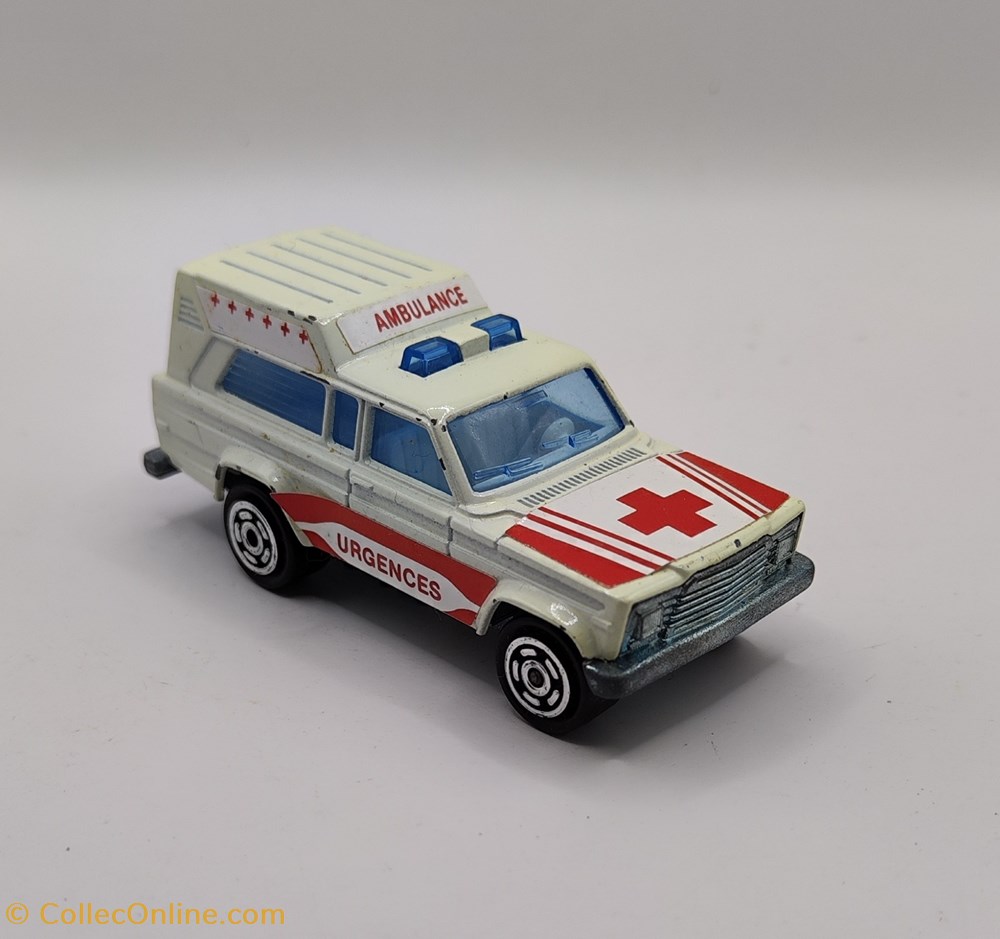 modeles reduits voitures majorette 200 chevrolet ambulance