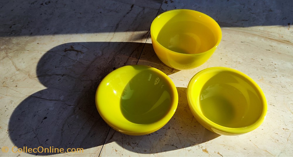 art antiquites verre coupelles orrefors serie de 3 verre jaune tinte dans la masse