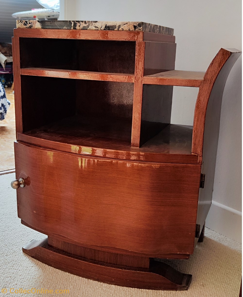 antiquites meubles meuble appoint table de chevet art deco profiles incurves plateau en marbre