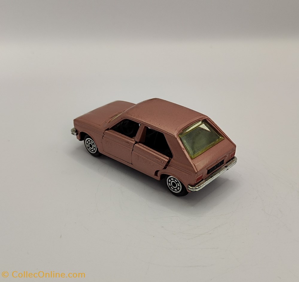 modeles reduits voitures norev jet car peugeot 104 rose