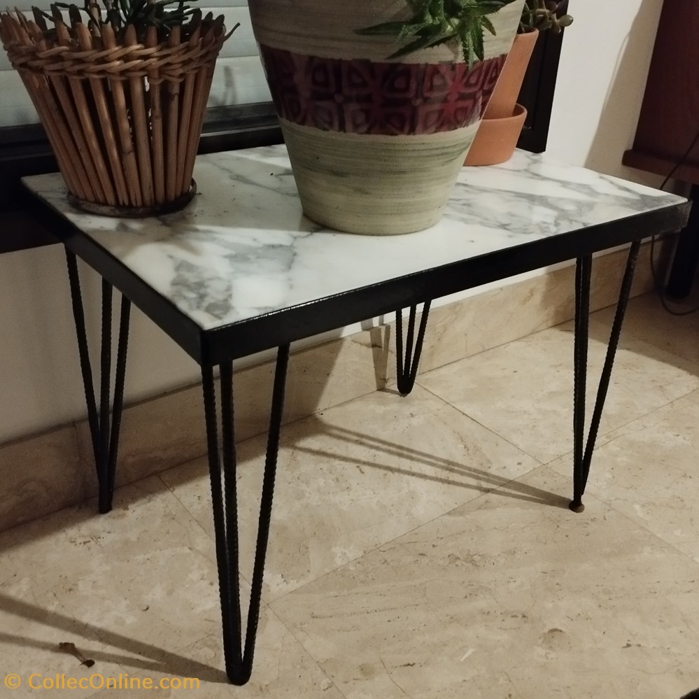 art antiquites meuble appoint table bout de canape metal et marbre
