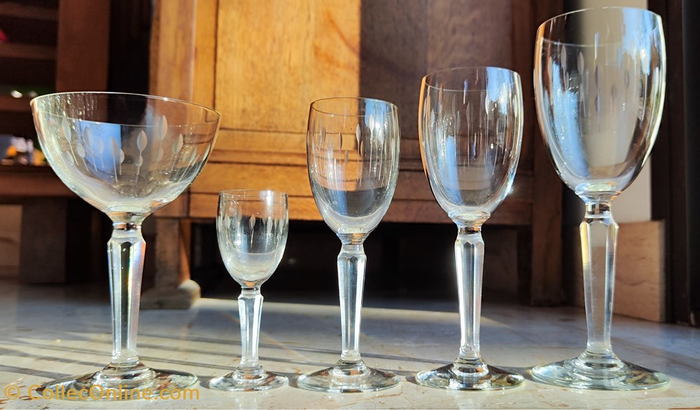 Verre cristalin - Service à boisson années 60 décor ciselé 2 art antiquites verre cristalin service a boisson annees 60 decor cisele