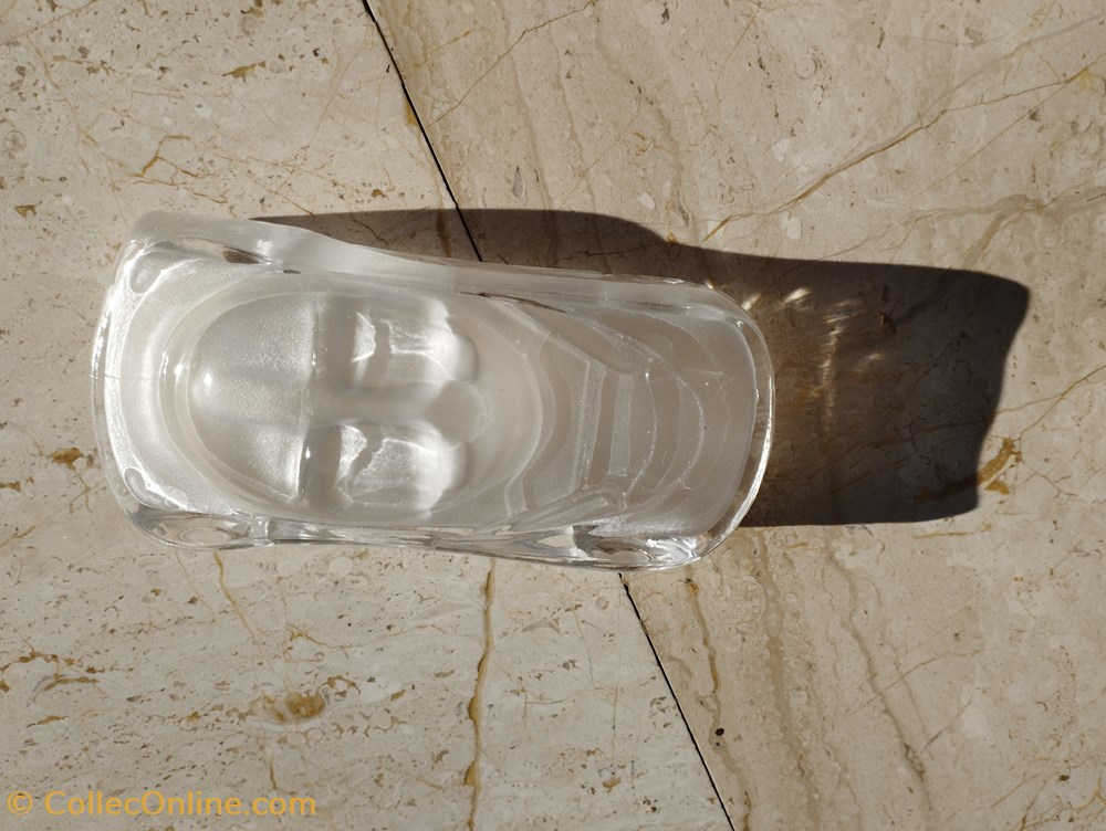 art antiquites verrerie verre moule presse voiture en cristal prototype laguna renault 90s