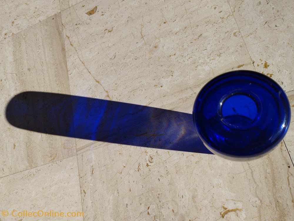 Verre - Vase Suéde bleu cobalt 2 art antiquites verrerie verre vase suede bleu cobalt