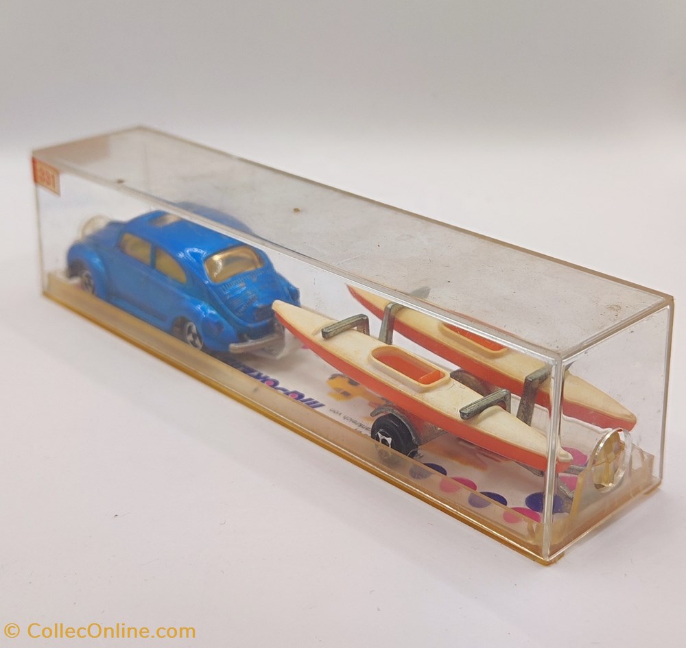 Majorette 300 - VW 1302 + canoës MIB modeles reduits voitures majorette 300 vw 1302 canoes mib